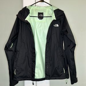 EUC The North Face HyVent 2.5L Rain Jacket